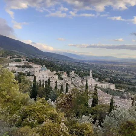 Gæstehus Domus San Francesco 3*