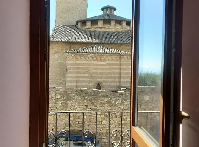 Gæstehus Domus San Francesco 3*